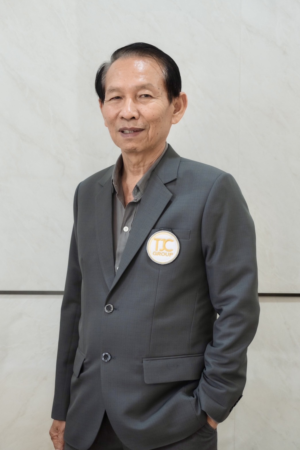 นายสนั่น สุตัญตั้งใจ